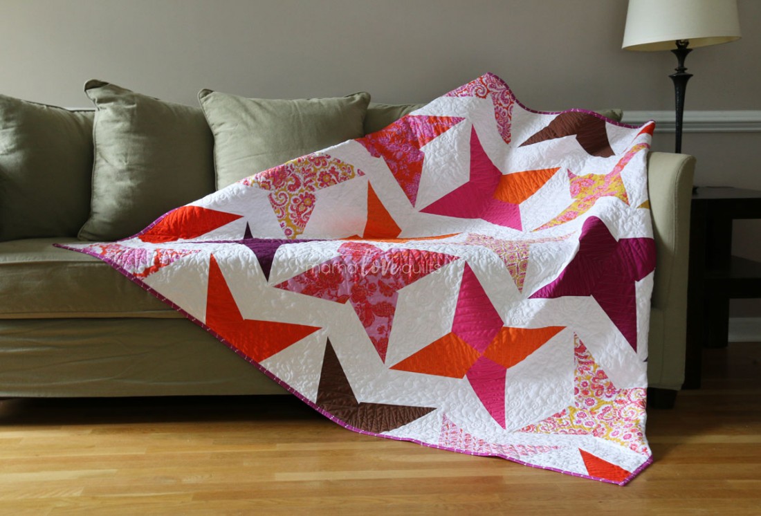 Jagged-Stars_Modern-Quilt_Mama-Love-Quilts